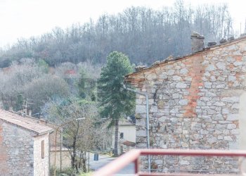 Edificio all\'aperto - Quadrilocale Via Mario Luzi
 
112, Semproniano - foto 38