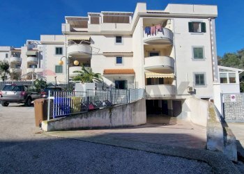 Edificio all\'aperto - Box Via San Nicola di Myra
 
6, Vieste - foto 5