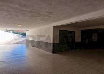 Parcheggio - Box Via San Nicola di Myra
 
6, Vieste - foto 7