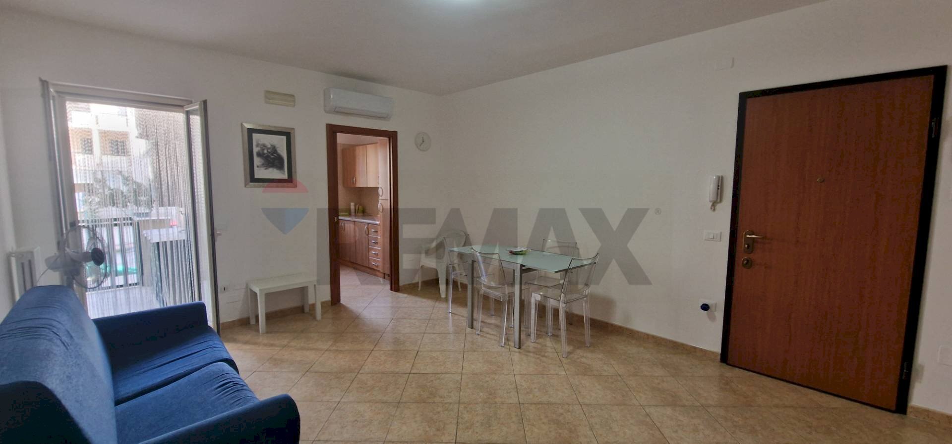 Sala da pranzo - Trilocale Via Mauro del Giudice
1, Vieste - foto 3