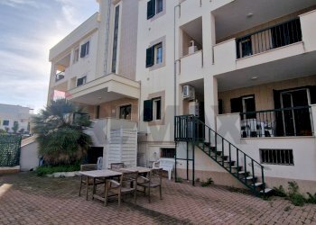 Edificio all\'aperto - Trilocale Via Mauro del Giudice
 
1, Vieste - foto 1