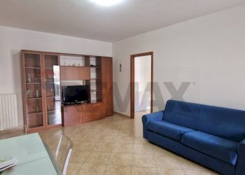 Sala da pranzo - Trilocale Via Mauro del Giudice
 
1, Vieste - foto 5