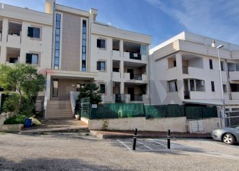 Edificio all\'aperto - Trilocale Via Mauro del Giudice
 
1, Vieste - foto 27