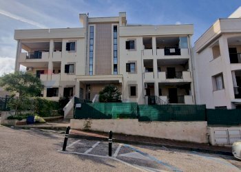 Edificio all\'aperto - Trilocale Via Mauro del Giudice
 
1, Vieste - foto 29