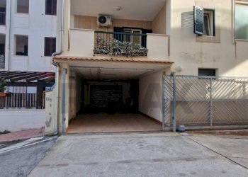 Edificio all\'aperto - Trilocale Via Mauro del Giudice
 
1, Vieste - foto 31