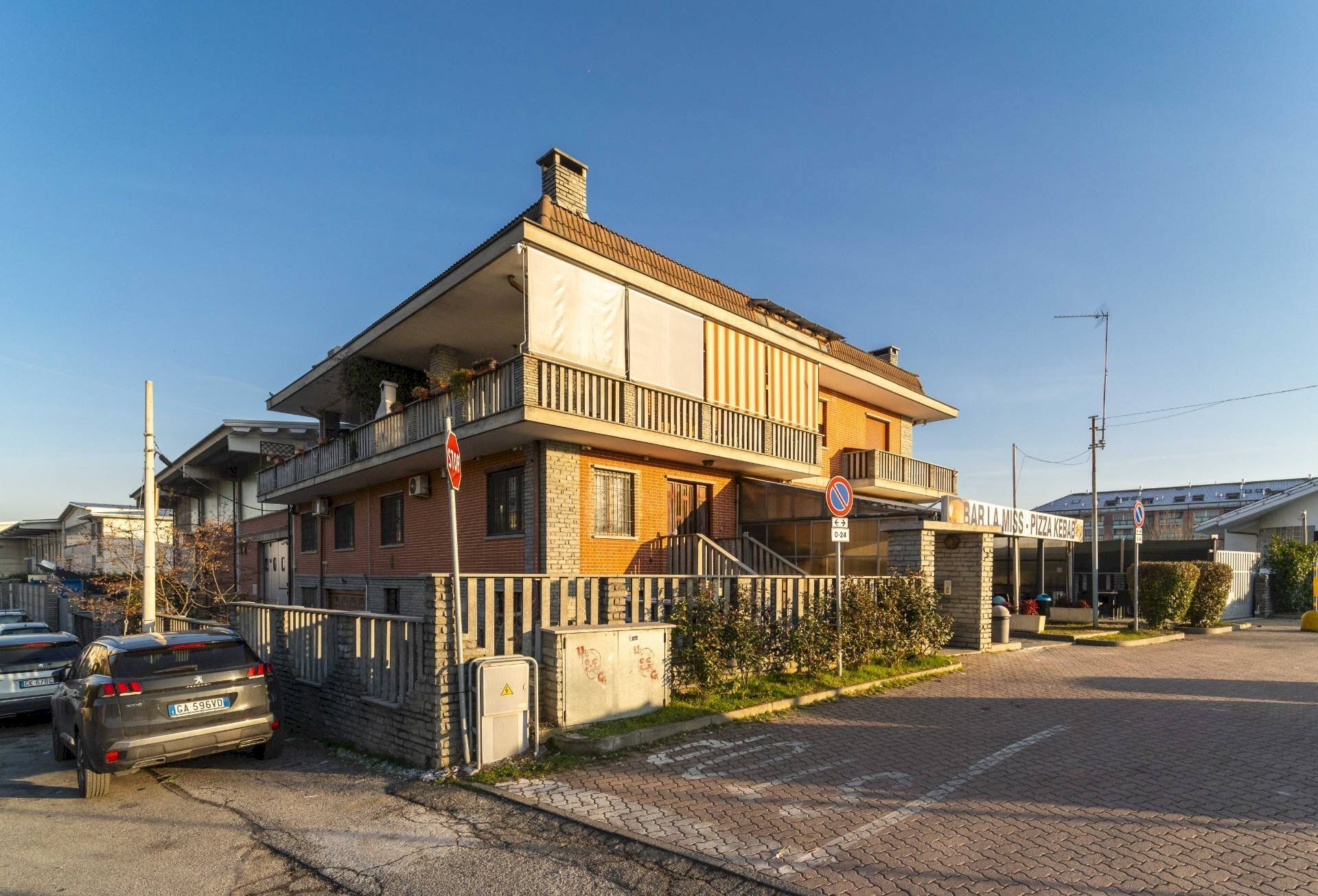 Foto 1 - Appartamento strada Nizza
 
8, La Loggia - foto 1