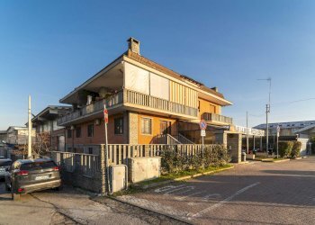 Foto 1 - Appartamento strada Nizza
 
8, La Loggia - foto 1