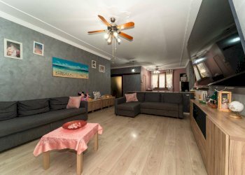 Foto 5 - Appartamento strada Nizza
 
8, La Loggia - foto 5