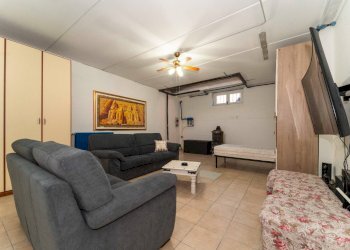 Foto 41 - Appartamento strada Nizza
 
8, La Loggia - foto 41