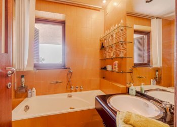 Foto 52 - Villa via sosio
 
9, Magnano - foto 52