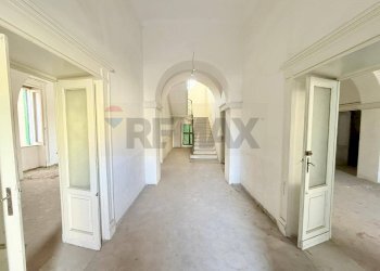 Hall / corridoio - Villa Via Emilio Scaglione
 
325, Napoli - foto 2