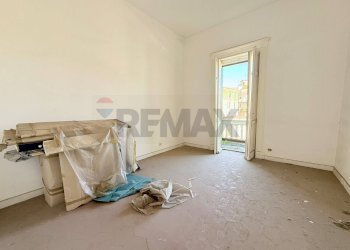 Stanza vuota - Villa Via Emilio Scaglione
 
325, Napoli - foto 6