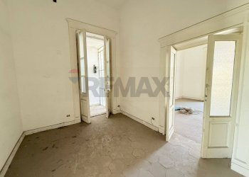 Stanza vuota - Villa Via Emilio Scaglione
 
325, Napoli - foto 9