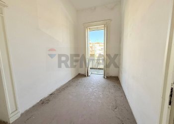 Stanza vuota - Villa Via Emilio Scaglione
 
325, Napoli - foto 12