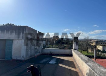 Edificio all\'aperto - Villa Via Emilio Scaglione
325, Napoli - photo 20
