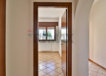 Hall / corridoio - Quadrilocale Boretto - foto 9