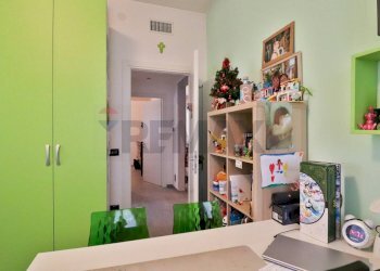 Camera / camera da letto - Trilocale VIA NICOLO' PAGANINI
 
10, Collecchio - foto 11