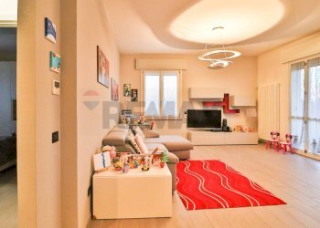 Soggiorno - Trilocale VIA NICOLO' PAGANINI
 
10, Collecchio - foto 3