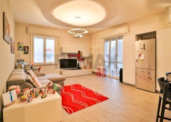 Soggiorno - Trilocale VIA NICOLO' PAGANINI
 
10, Collecchio - foto 1