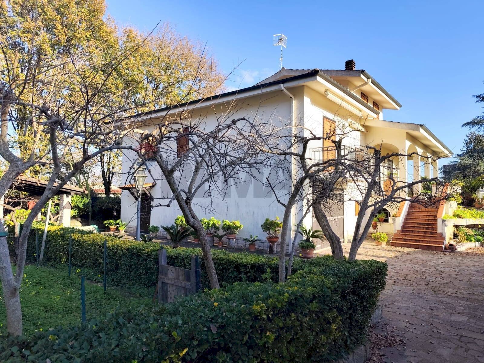 Casa all\'aperto - Villa Via Francesco Baracca
74, Santi Cosma e Damiano - foto 2