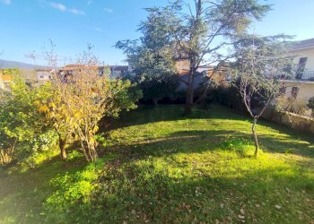 Giardino - Villa Via Francesco Baracca
 
74, Santi Cosma e Damiano - foto 6