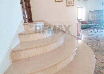 Scale - Villa Via Francesco Baracca
 
74, Santi Cosma e Damiano - foto 12