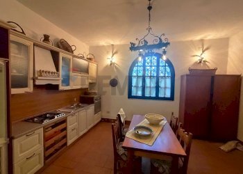 Sala da pranzo - Villa Via Francesco Baracca
 
74, Santi Cosma e Damiano - foto 26