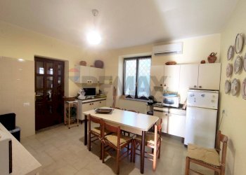 Cucina - Villa Via Francesco Baracca
 
74, Santi Cosma e Damiano - foto 34