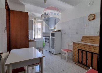 Sala da pranzo - Casa indipendente Via Alessandro Marracino
 
27, San Pietro Avellana - foto 3