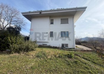 Casa all\'aperto - Villa Via Ancinale
 
9, Sulmona - foto 2
