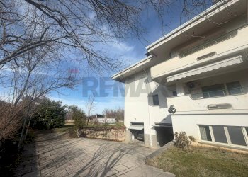 Casa all\'aperto - Villa Via Ancinale
 
9, Sulmona - foto 5