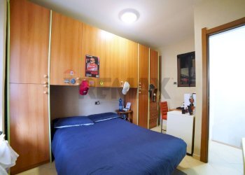 Camera / camera da letto - Semi-detached house Via colleoni
 
32, Robbiate - photo 18