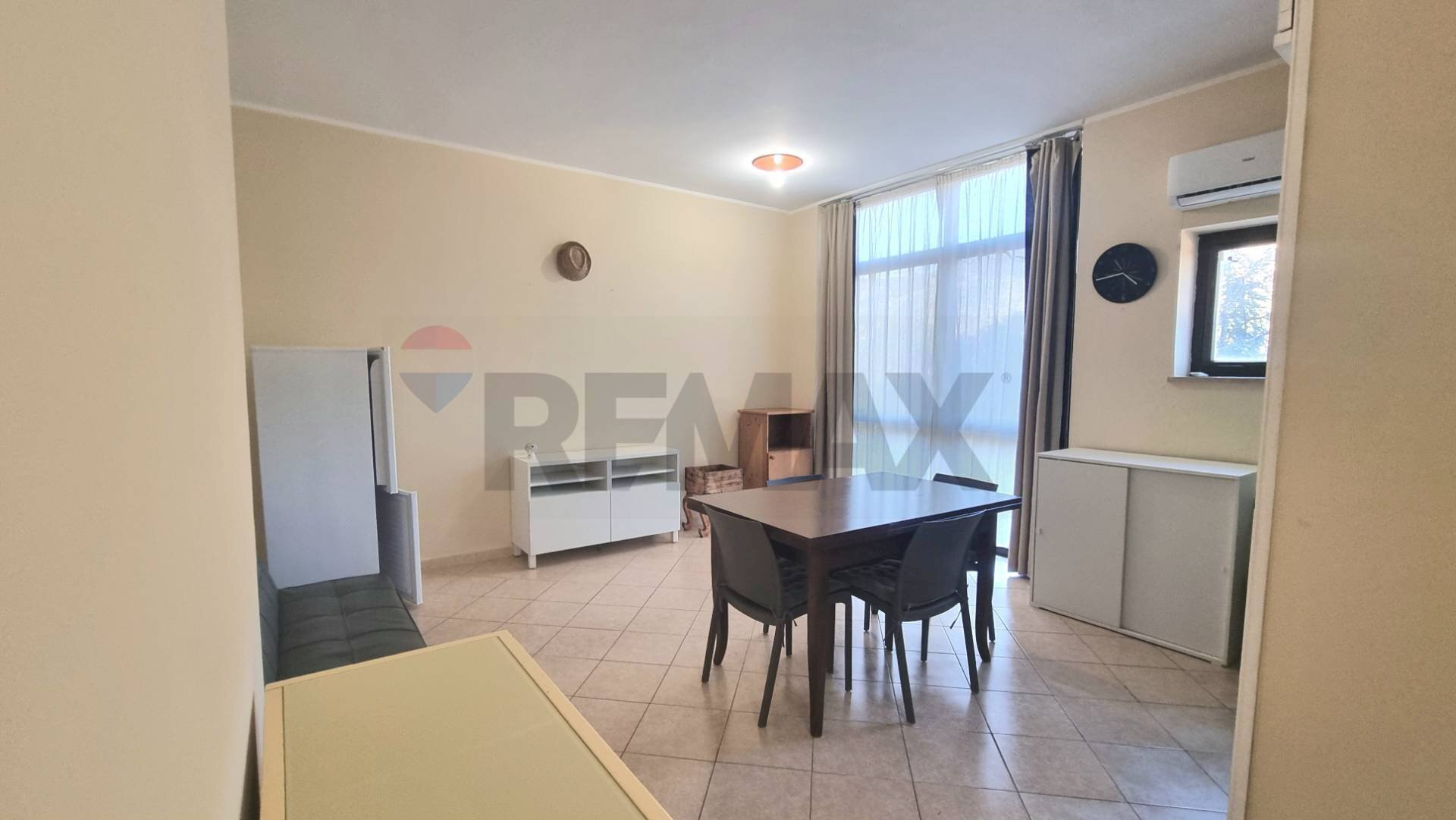 Sala da pranzo - Two-room apartment Via Caduti Senza Croce
 
10, Palermo - photo 2