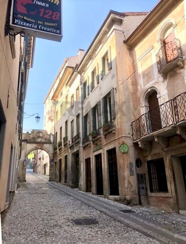 Edificio all\'aperto - Semi-detached Villa CON ATTICO - Via Roma
 
77/A, Vittorio Veneto - photo 1