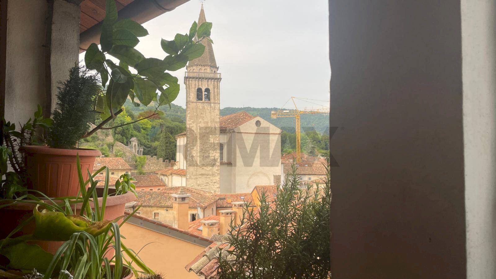 Edificio all\'aperto - Semi-detached Villa CON ATTICO - Via Roma
 
77/A, Vittorio Veneto - photo 2