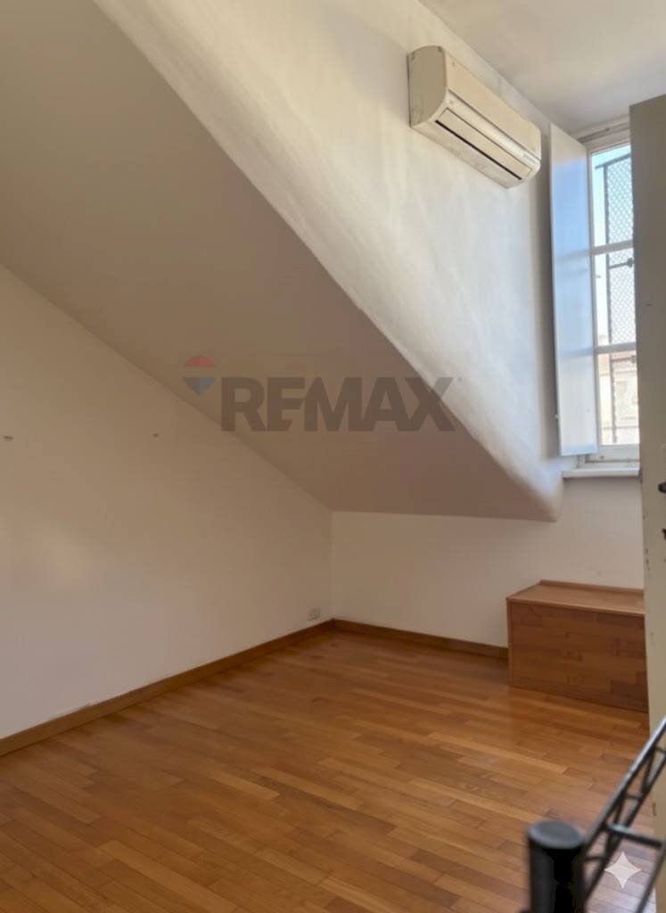 Stanza vuota - Monolocale Corso Re Umberto
 
21, Torino - foto 1