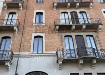 Edificio all\'aperto - Monolocale Corso Re Umberto
 
21, Torino - foto 1