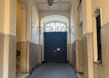 Edificio all\'aperto - Monolocale Corso Re Umberto
 
21, Torino - foto 2