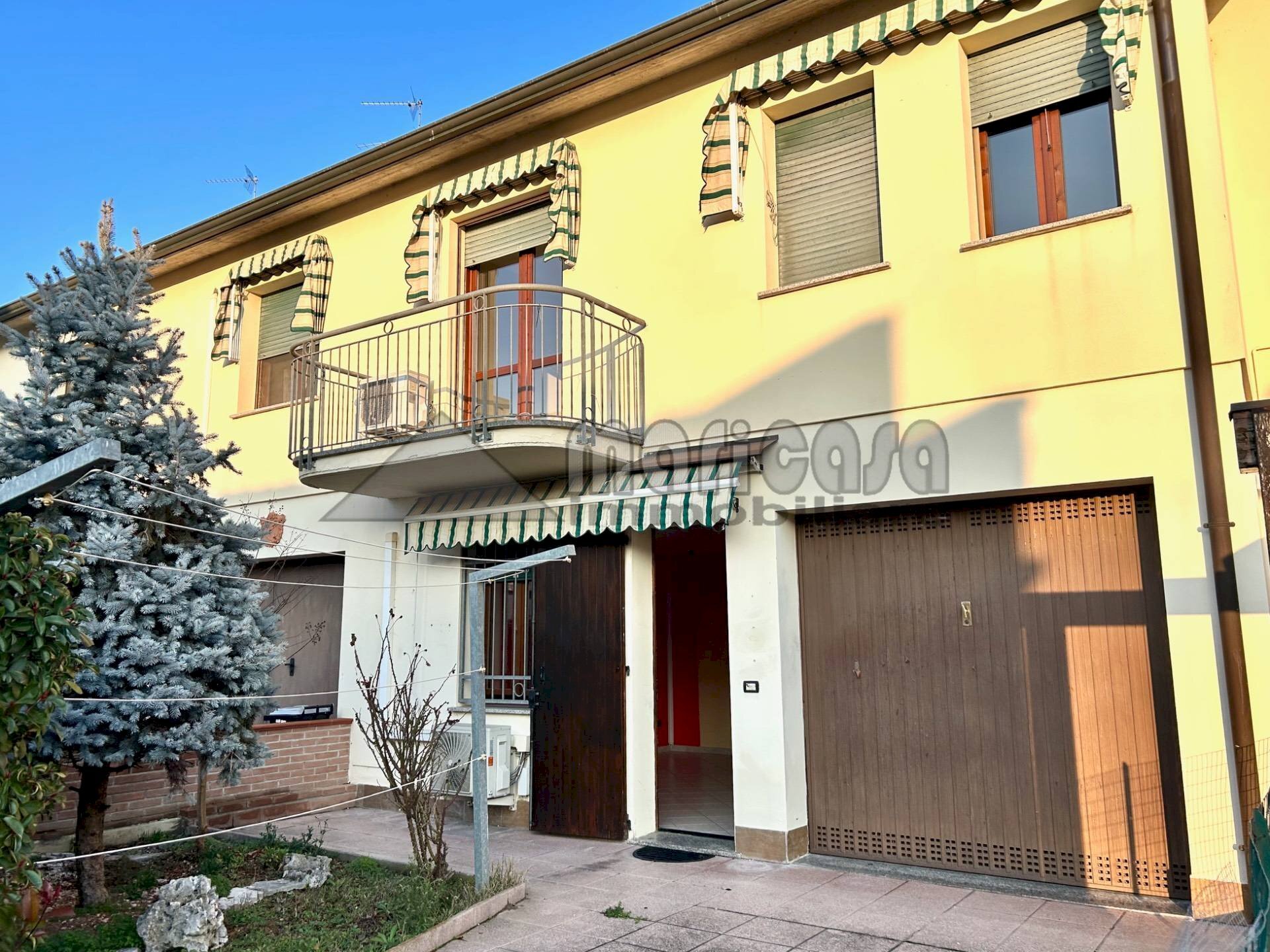 Foto 1 - Villa a Schiera via Ricci, Copparo - foto 1