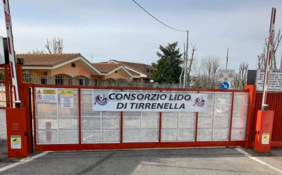 Edificio all\'aperto - Terreno edificabile Via Omero
 
1, Ardea - foto 1