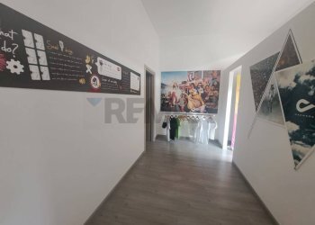 Hall / corridoio - Commercial Premises Via Mascagni
 
33, San Vito dei Normanni - photo 8