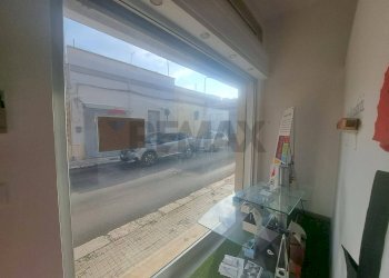 Soggiorno - Commercial Premises Via Mascagni
 
33, San Vito dei Normanni - photo 18
