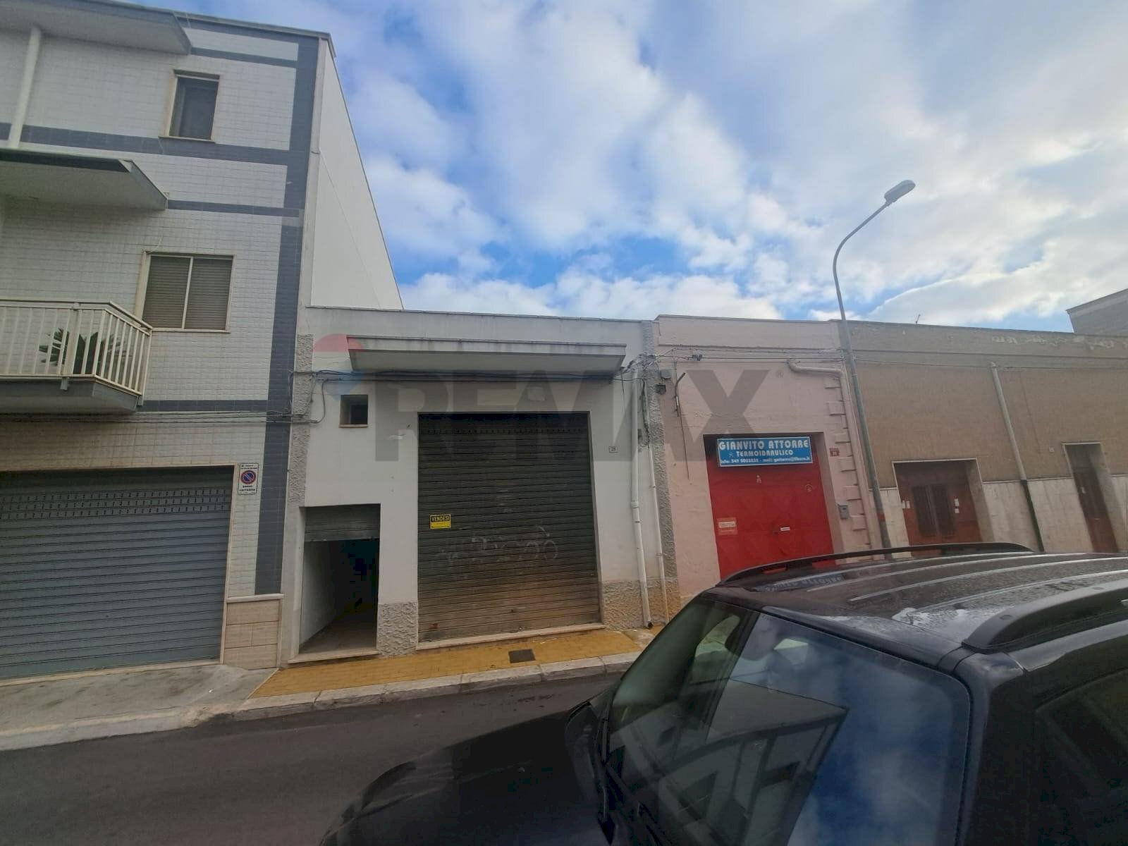 Edificio all\'aperto - Locale Commerciale Via Massimo d'Azeglio
 
32, San Vito dei Normanni - foto 1