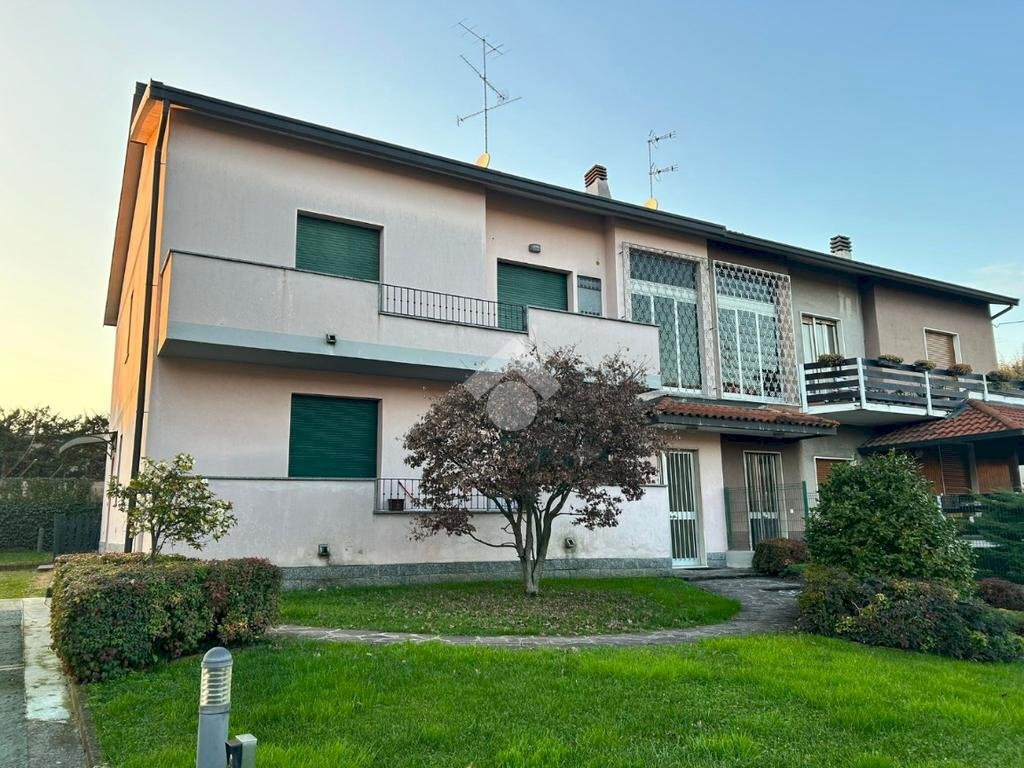 Two-room apartment Via S. Quirico, Solaro - photo 1
