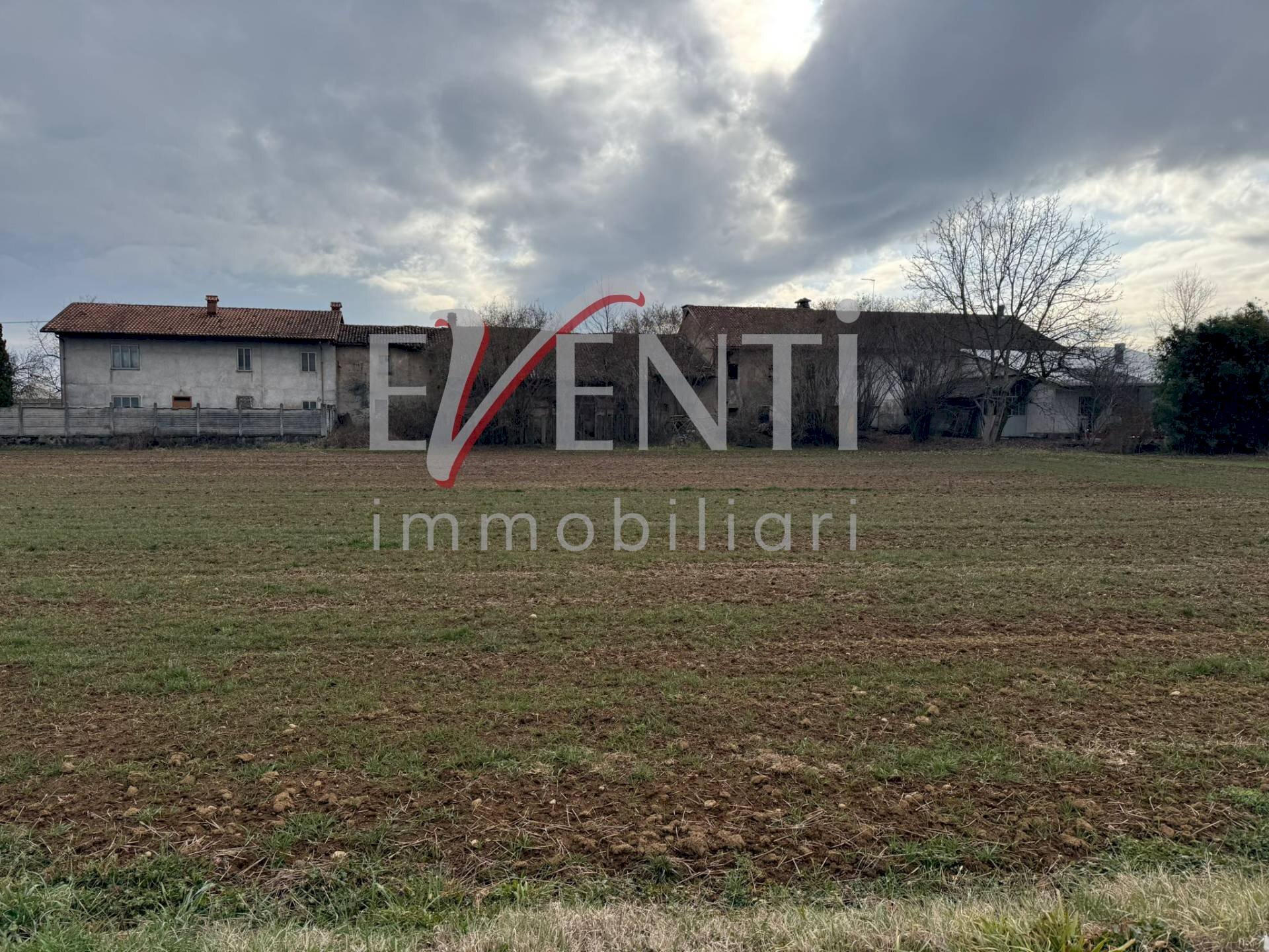 Foto 1 - Rustico VIA MARTINI
 
10, Piscina - foto 1