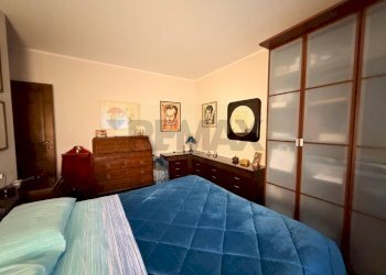 Camera / camera da letto - Bilocale via Cesare Battisti
 
39, Melegnano - foto 11