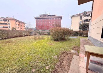 Giardino - Bilocale via Cesare Battisti
 
39, Melegnano - foto 18