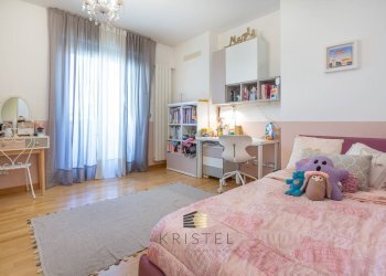 Foto 11 - Villa Bifamiliare VIA PASQUALE CELOMMI
 
9 / 8, Pescara - foto 11