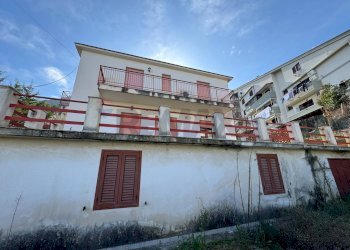 Edificio all\'aperto - Villa Via Altofonte Villaciambra
 
17b, Monreale - photo 2