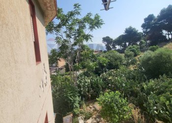 Giardino - Trilocale Via San Isidoro
 
39/a, Palermo - foto 31